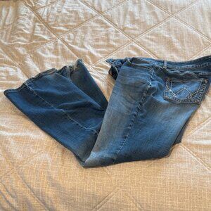 Wrangler Women's Boot Cut Jeans in Blue